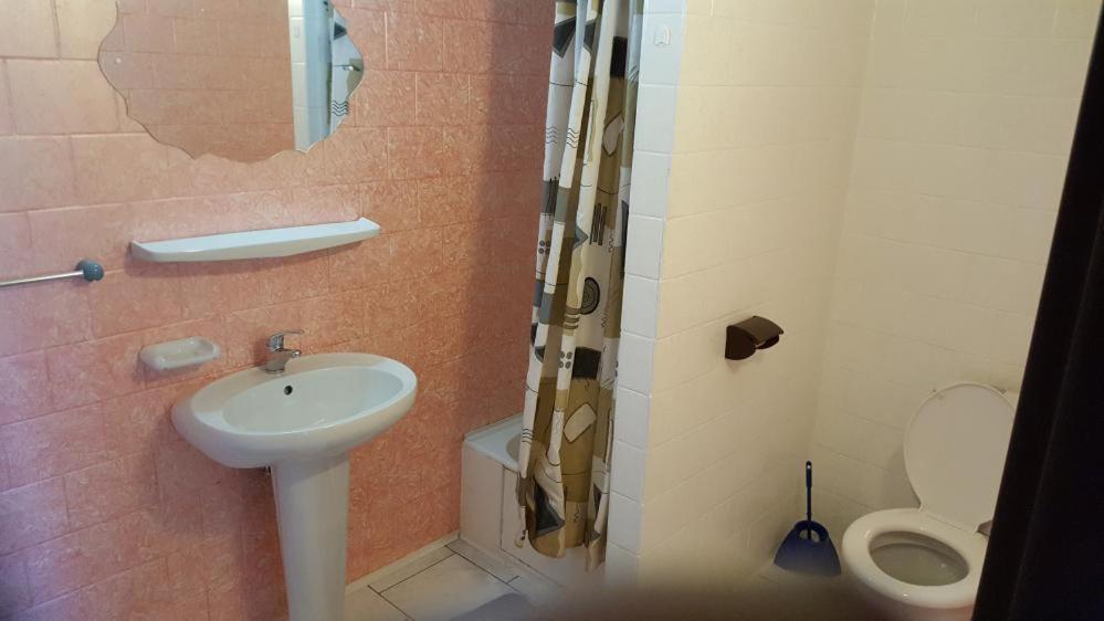Hotel Camelot Tisá Esterno foto