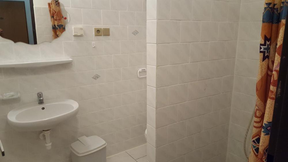 Hotel Camelot Tisá Esterno foto